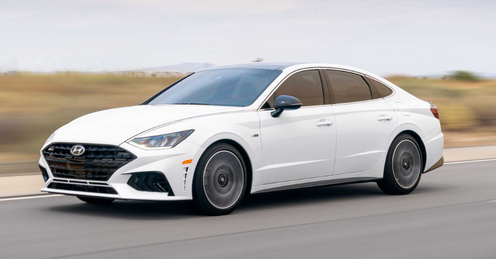 Midsize Sedan Dominance: Hyundai Sonata vs Toyota Camry